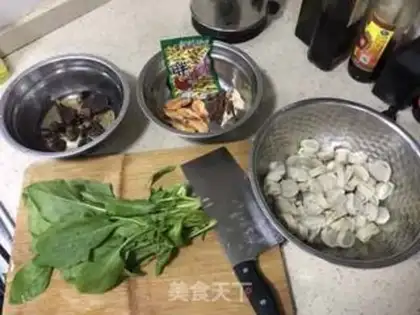 Make Fresh soup with potatoes and egg skin step 0