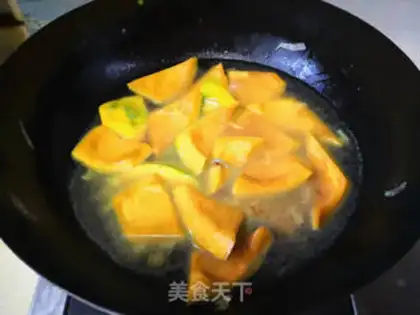 Make Pumpkin crabs step 5