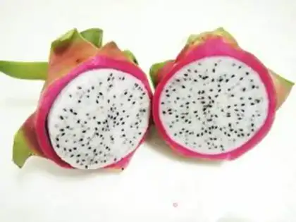 Make Frozen dragon-fruit step 0