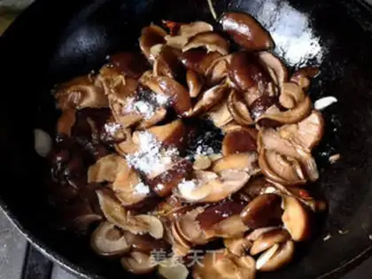 Make Red burning mushrooms step 7