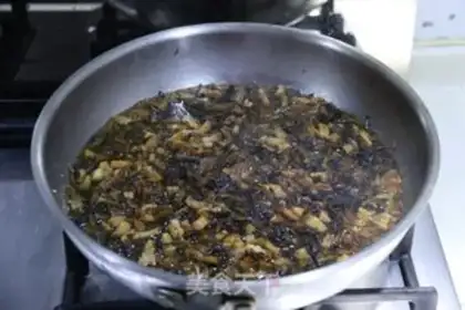 Make Plum pie step 0