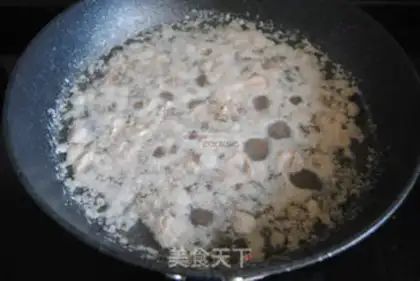 Make Crab-smelling duck soup step 3