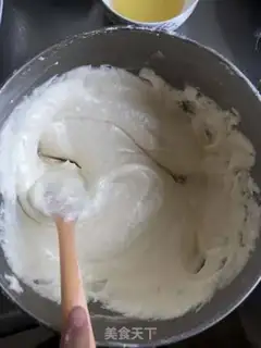 Make Eight-inch sponge cake step 5