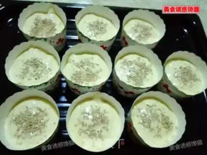 Make Sesame cupcakes step 8