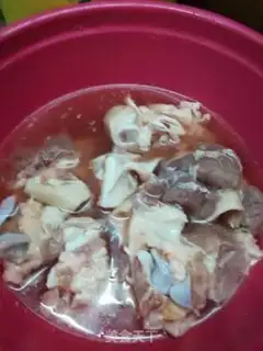 Make Peanut fragrance pig hand step 0