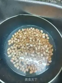 Make Peanut fragrance pig hand step 2
