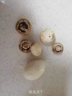 Make Goose eggs steam mushrooms step 0