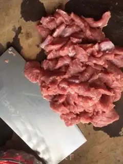 Make Onion beef step 0