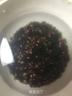 Make Black rice, red beans, porridge step 1