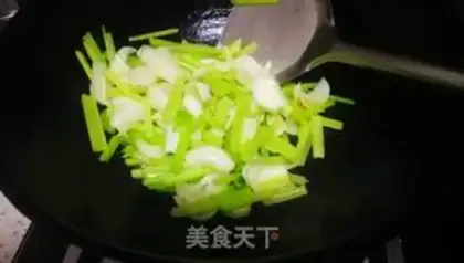 Make The Celery Lily step 3