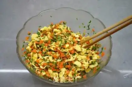 Make The egg-cracker step 2