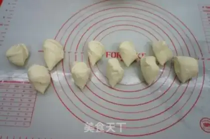 Make The egg-cracker step 3