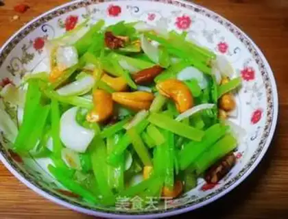 Make The Celery Lily step 6