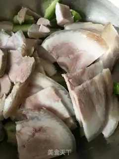 Make Pork elbow cucumber step 3
