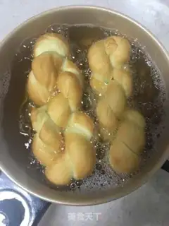 Make Coconut hands tore vasectomy step 7