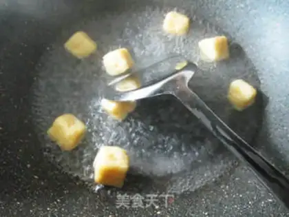 Make Tofu ham fan soup step 2