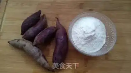 Make Potato red sugar sesame cake step 0