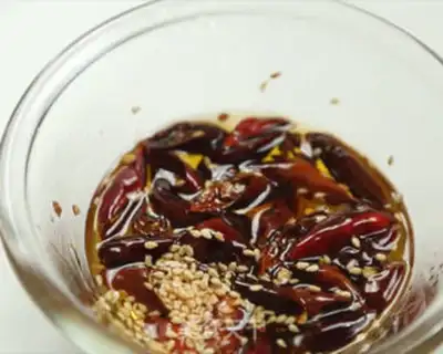 Make Pepper oil step 4