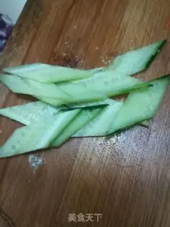 Make cucumber carrots step 1