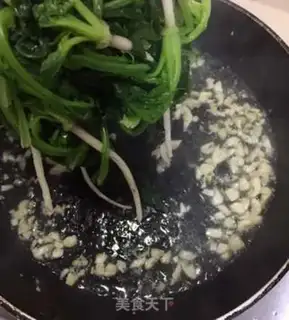 Make Garlic spinach step 6