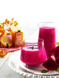 Make A honey shake of flamingo fruit step 7