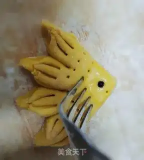 Make Goldfish step 8