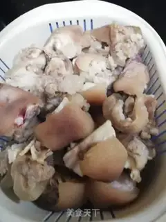 Make Fish, mushrooms, pork step 1