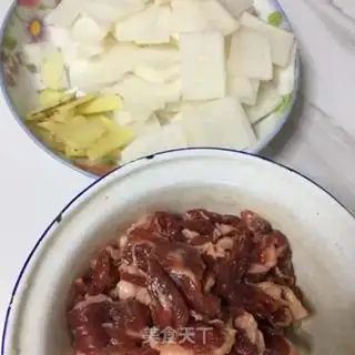 Make Roach beef step 0