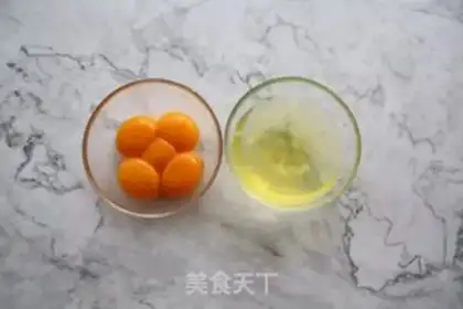 Make Three-coloured eggs step 0