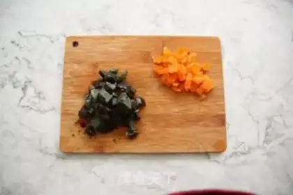 Make Three-coloured eggs step 1