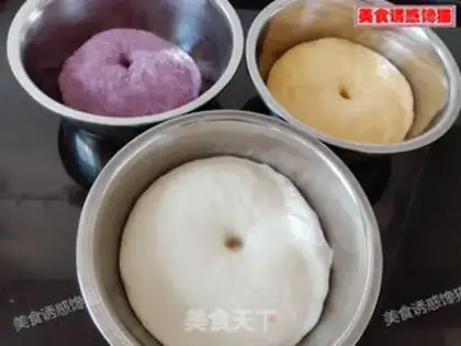 Make Three-colored buns step 2