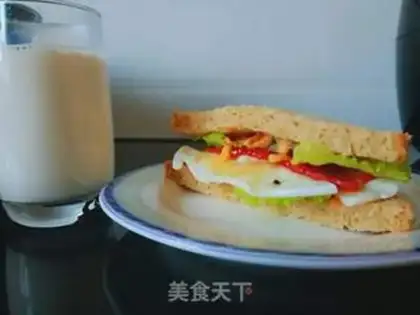 Make Egg bacon sandwich step 2
