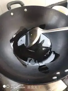 Make A cabbage fan with hot potballs step 3