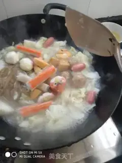 Make A cabbage fan with hot potballs step 7