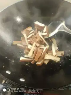 Make Scrambled beans step 4