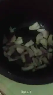 Make Red roasted cow rice step 2
