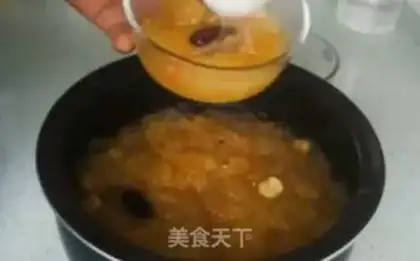 Make Silver Ear Lotus soup step 6
