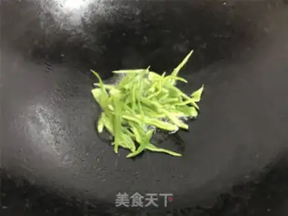 Make Green bean bud carrots step 4