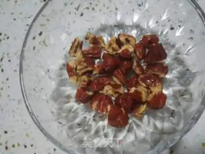 Make Red dates, black bean soy sauce step 3
