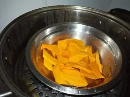 Make Pumpkin black-smelt step 0