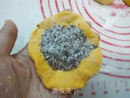 Make Pumpkin black-smelt step 12