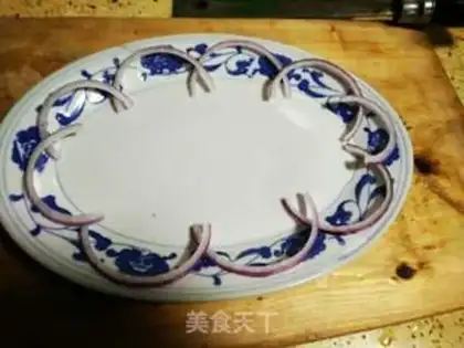 Make The salmon stabbing step 0