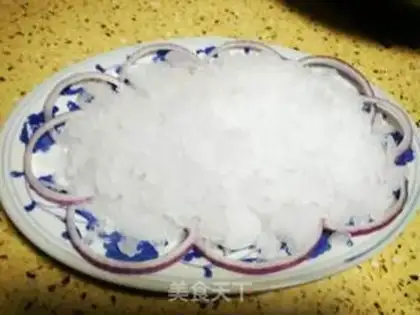 Make The salmon stabbing step 1
