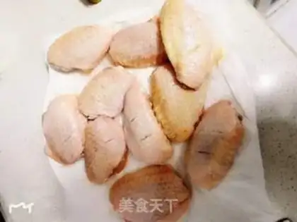 Make A simple version of a Coke chicken wing step 1