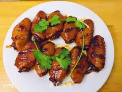 Make A simple version of a Coke chicken wing step 8