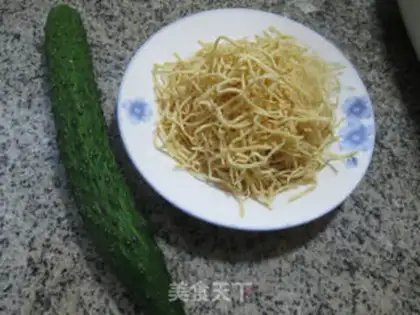 Make The cucumbers made silk step 0