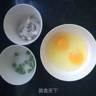 Make Emerald shrimp steamed eggs step 1