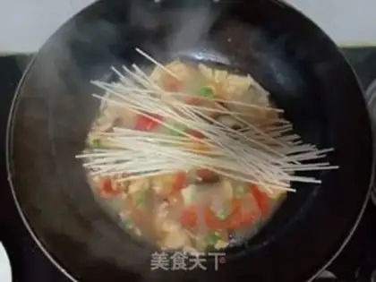 Make Tomato mushroom egg noodles step 10
