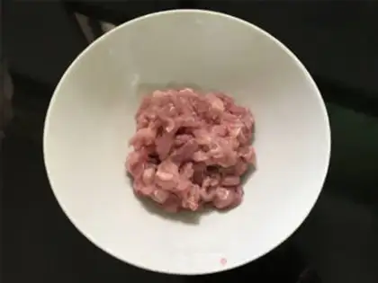 Make Spinach veal pastry step 1