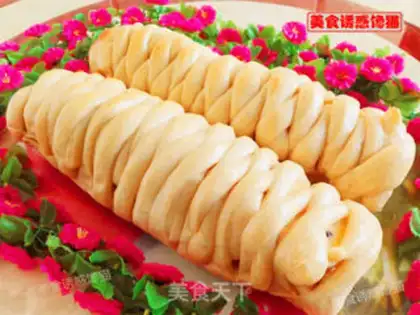Make Red-tree cake rolls step 17